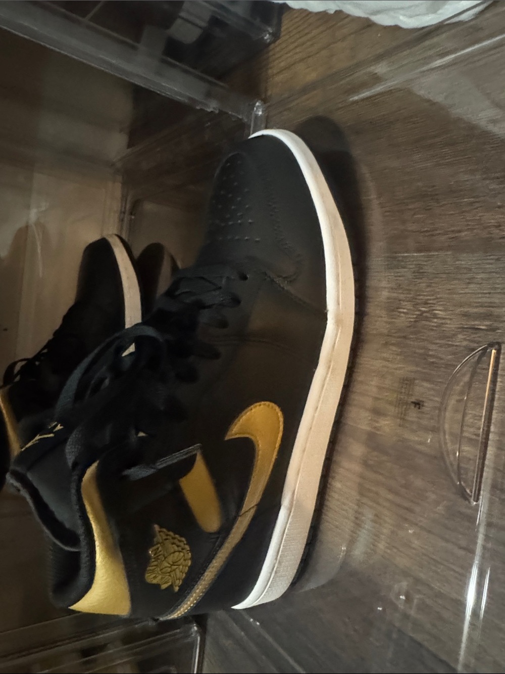 Nike Men's Black and Gold High-Top Sneakers